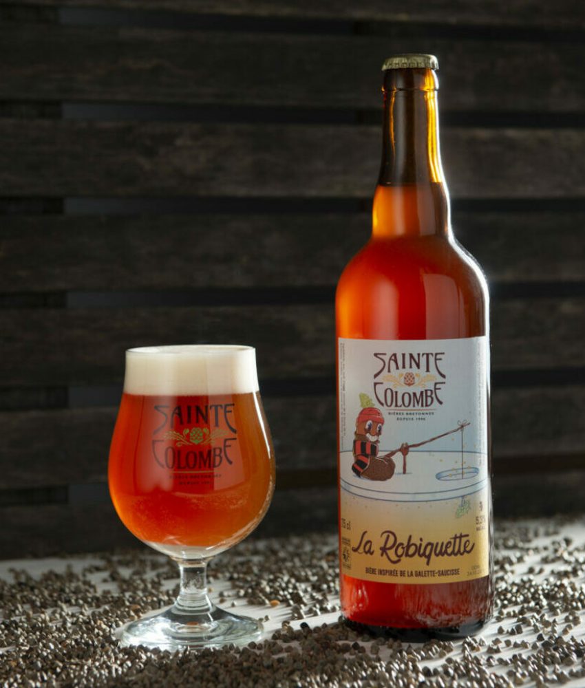 Bière Robiquette – Bière au Sarrasin et Malt Fumé de la Brasserie Sainte Colombe en Bretagne Bière Robiquette - Bière au Sarrasin et Malt Fumé de la Brasserie Sainte Colombe en Bretagne